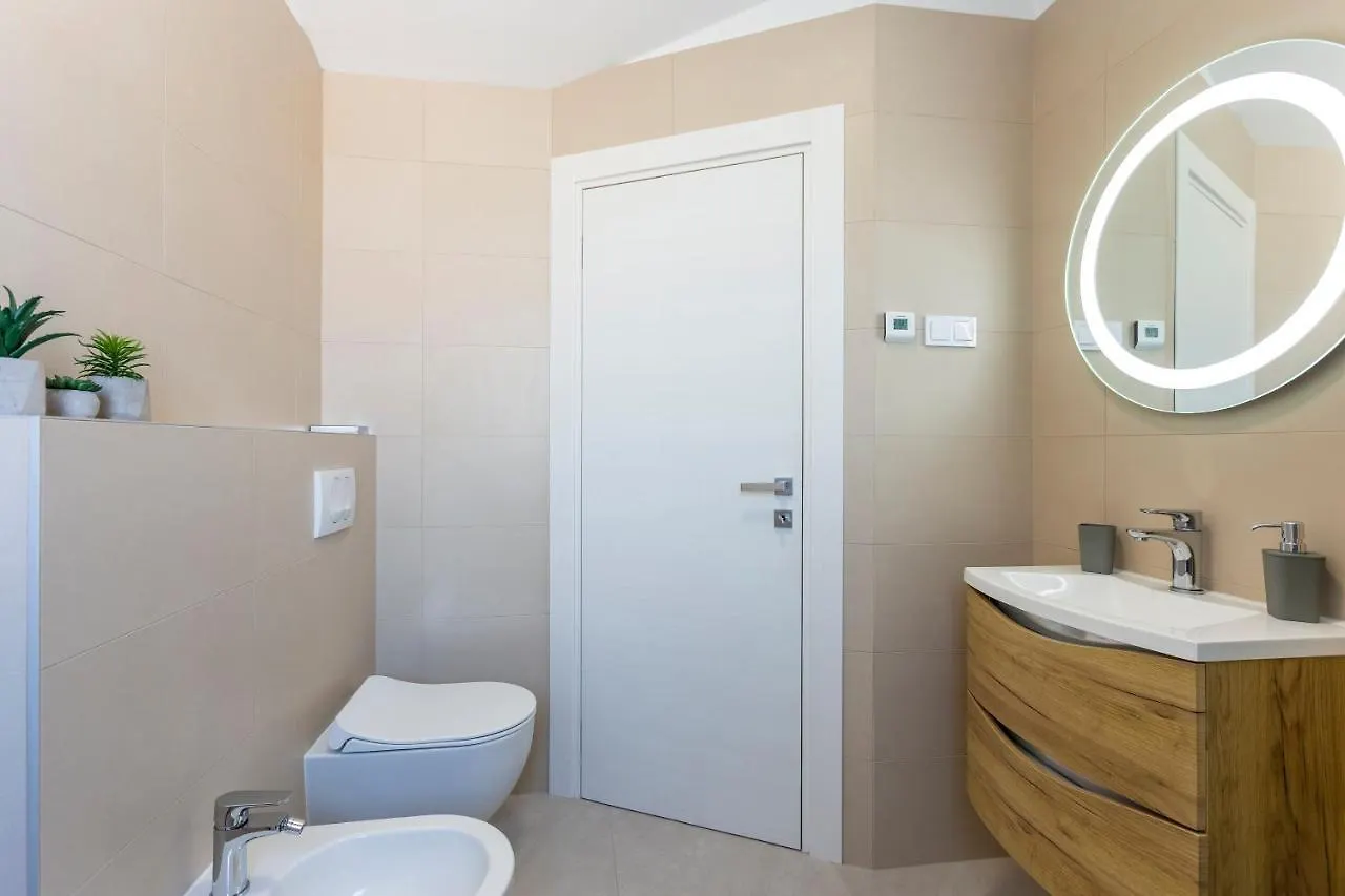 City Apartments Silver Pula