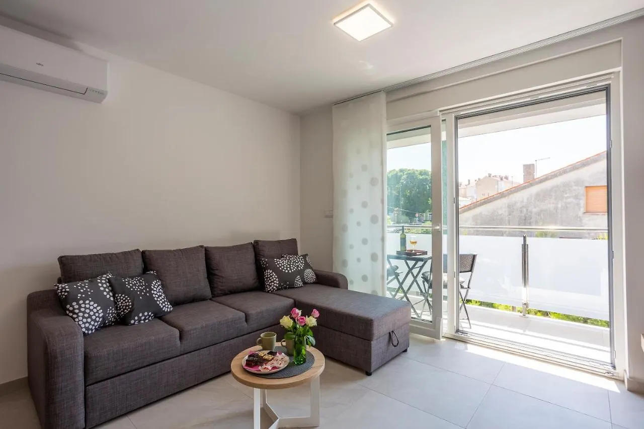 City Apartments Silver Pula