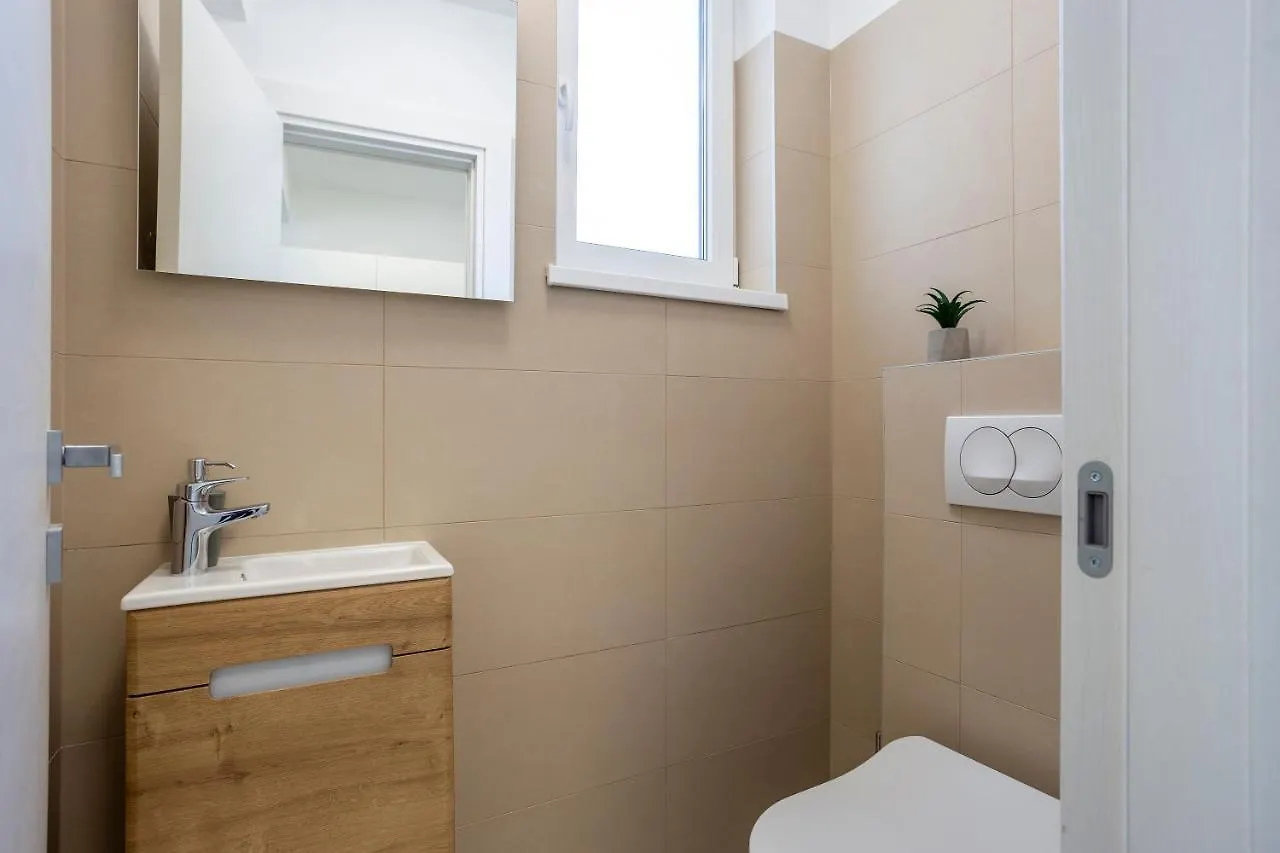 City Apartments Silver Pula Croacia